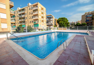 Apartamento venda em Playa de la Pobla de Farnals, Valencia. 