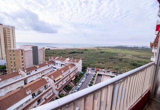 Apartamento venda em Playa de la Pobla de Farnals, Valencia. 